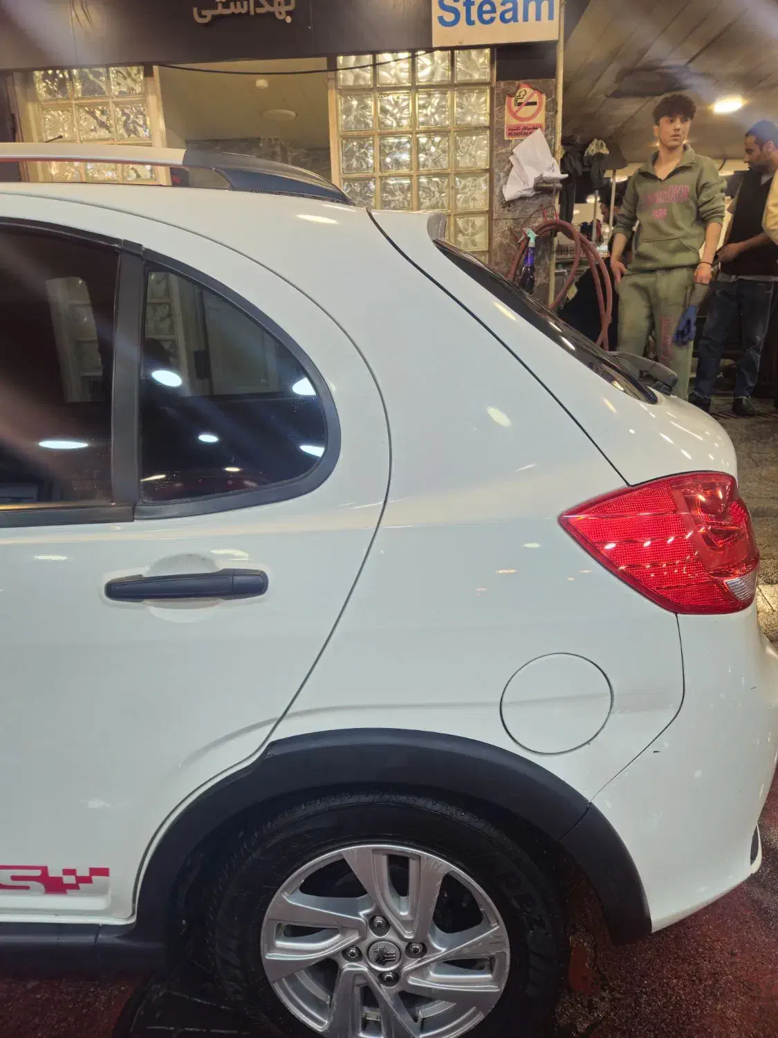 کوییک آر دنده ایی ( Quik R)|خودرو سواری و وانت|تهران, جمهوری|دیوار