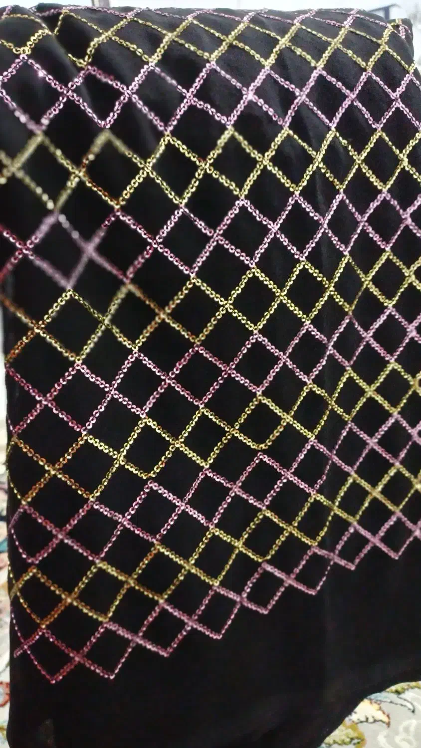 پارچه|لباس|سقز, |دیوار