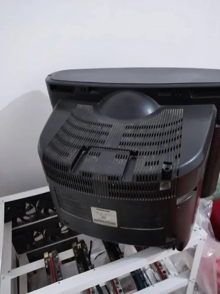 تلویزیون سامسونگ ۲۱ اینچ|تلویزیون و پروژکتور|برازجان, |دیوار