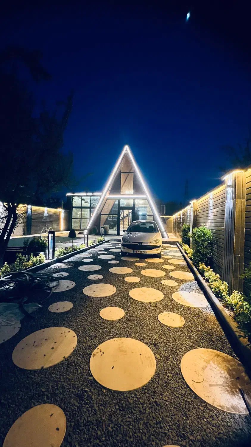 ۳۵۰ متر کلبه سوییسی خیابان درختی|فروش خانه و ویلا|هشتگرد, تهران دشت|دیوار