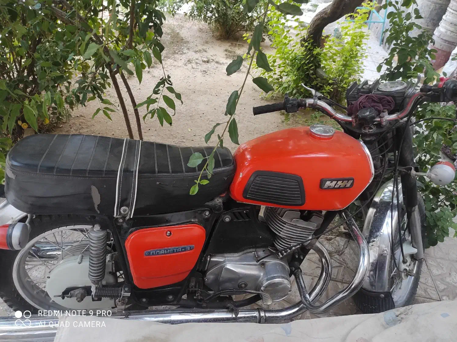 موتور ایژ|موتورسیکلت|بروجن, |دیوار