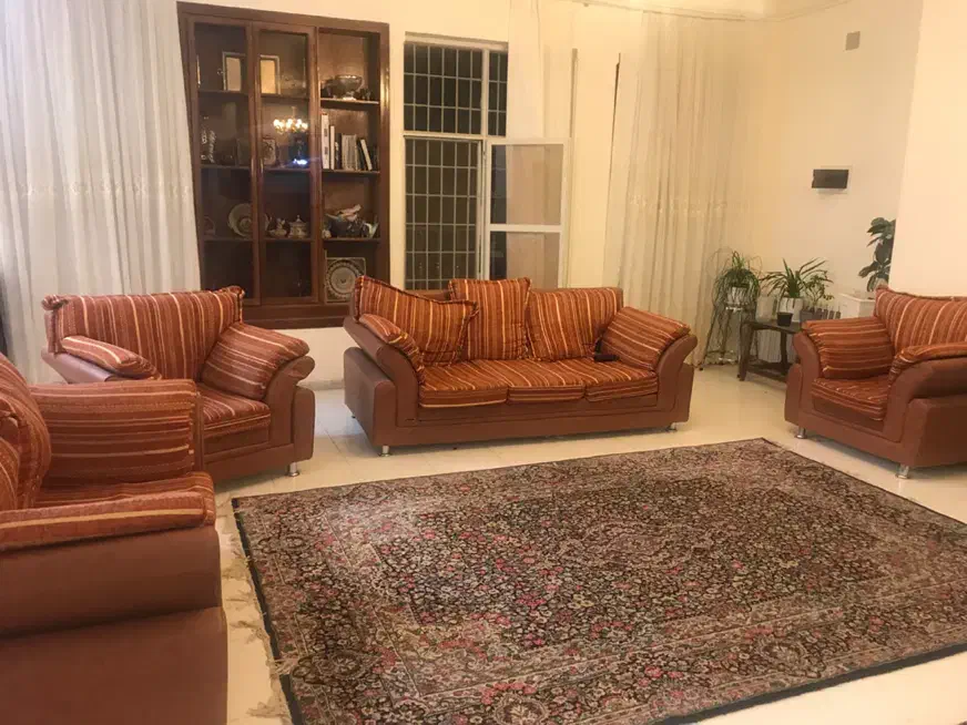 فروش فوری مبل ۷نفره پارچه ترک|مبلمان خانگی و میز عسلی|کرمان, |دیوار