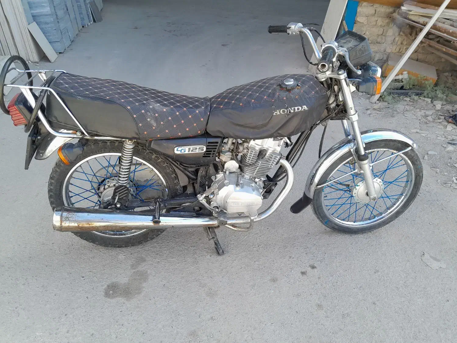 موتورسیکلت 125 مدارک تکمیل آماده به نام زدن|موتورسیکلت|قم, کوه سفید|دیوار