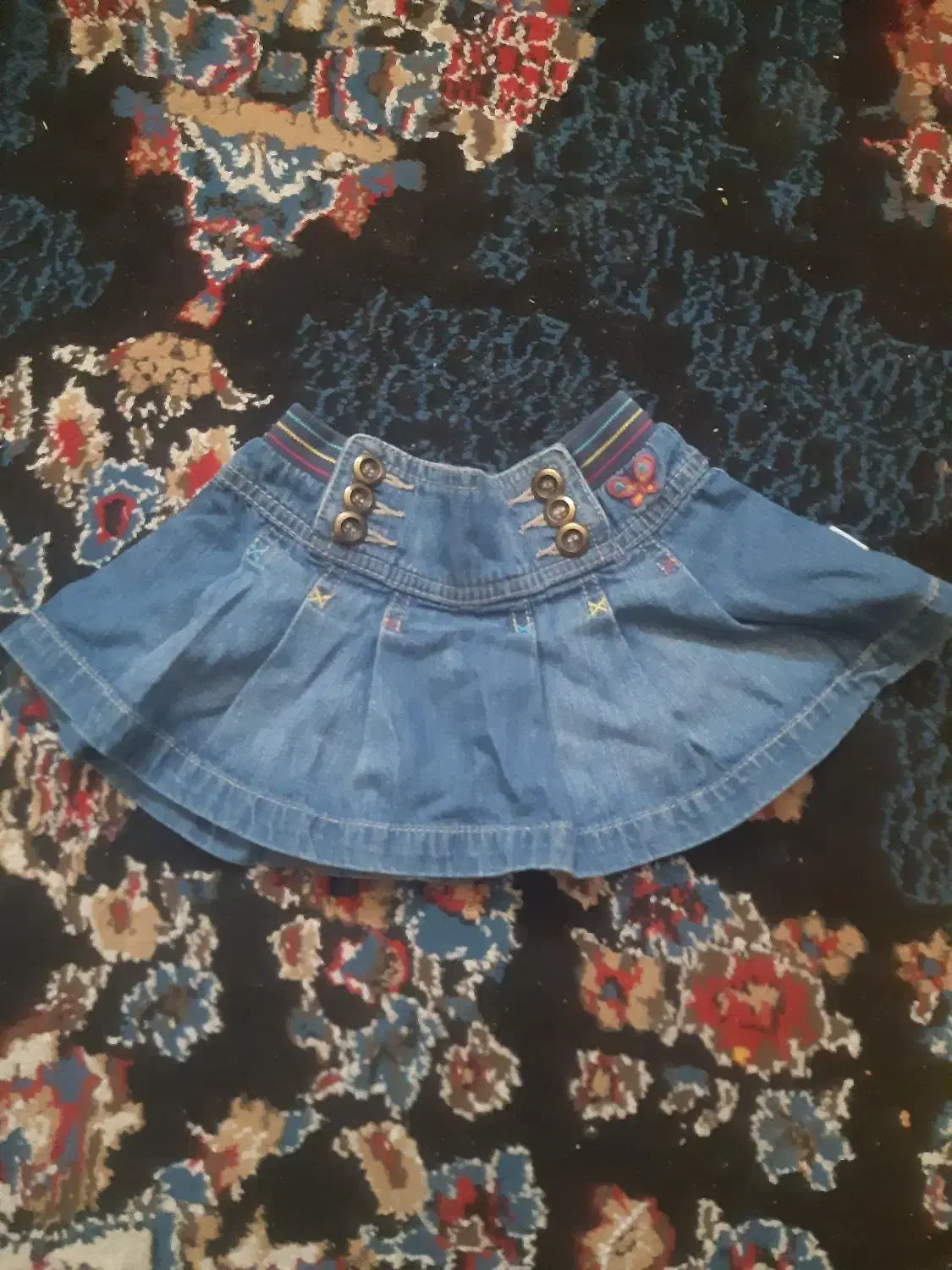 لی نو|اسباب‌‌بازی|اصفهان, شیخ طوسی|دیوار