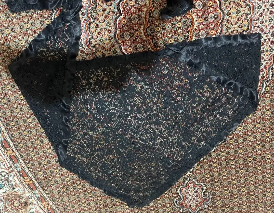 دستمال سر / روسری|لباس|تبریز, |دیوار