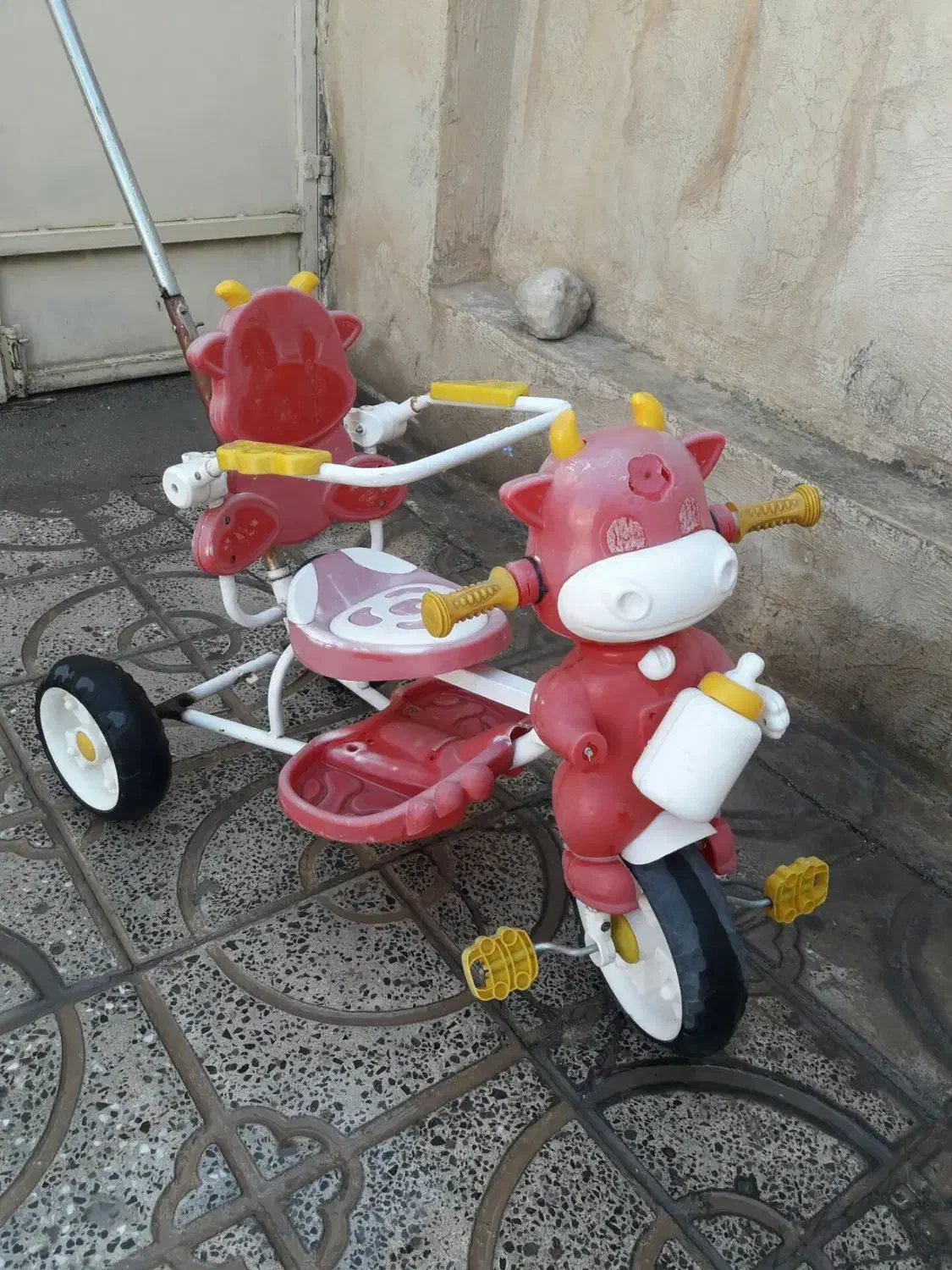 سه چرخه|کالسکه و لوازم جانبی|ایوان, |دیوار