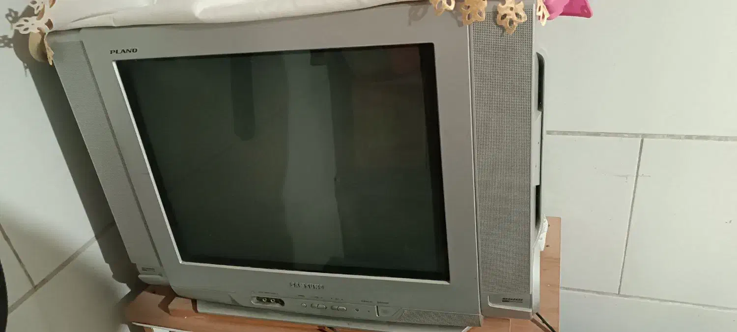 تلویزیون قدیمی 2عدد|تلویزیون و پروژکتور|اراک, |دیوار