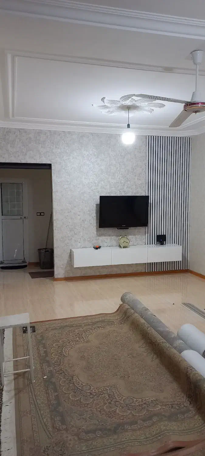 فروش کاغذدیواری و نصب|خدمات پیشه و مهارت|لاهیجان, جمهوری|دیوار