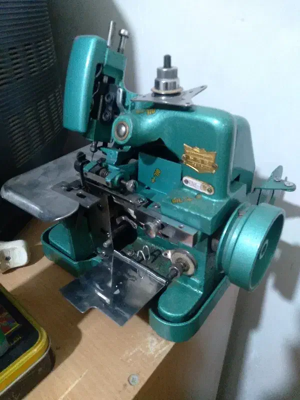 صنعتی|چرخ خیاطی و ریسندگی|بیجار, |دیوار