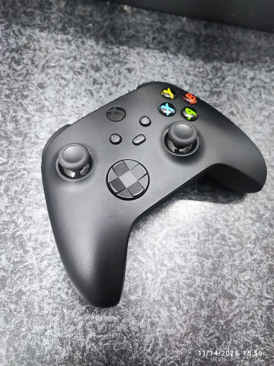 دسته کنترلر XBox Series X/S همراه باتری وپایه شارژ|کنسول، بازی ویدئویی و آنلاین|قدس, شهرقدس|دیوار