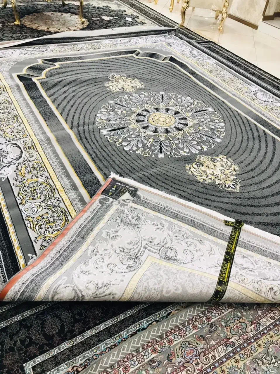 ۲تا فرش ۱۲متری۷۰۰شانه نونو اکبند استفاده نشده|فرش|چناران, |دیوار