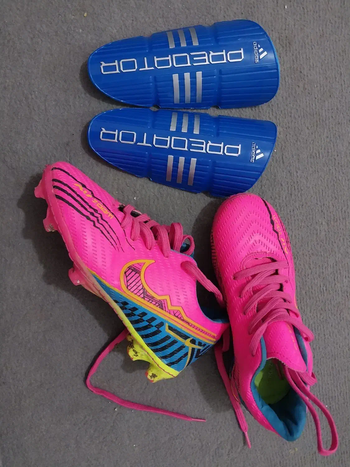 کفش فوتبال ، استوک بچه گانه|کیف، کفش، کمربند|قرچک, مهدیه|دیوار