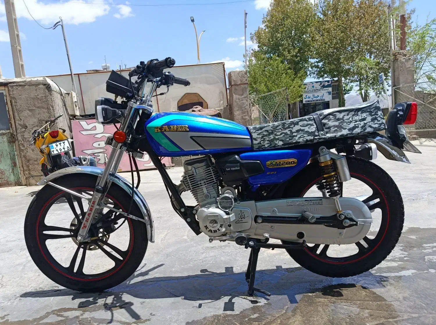 موتور کبیر 200|موتورسیکلت|سمیرم, |دیوار