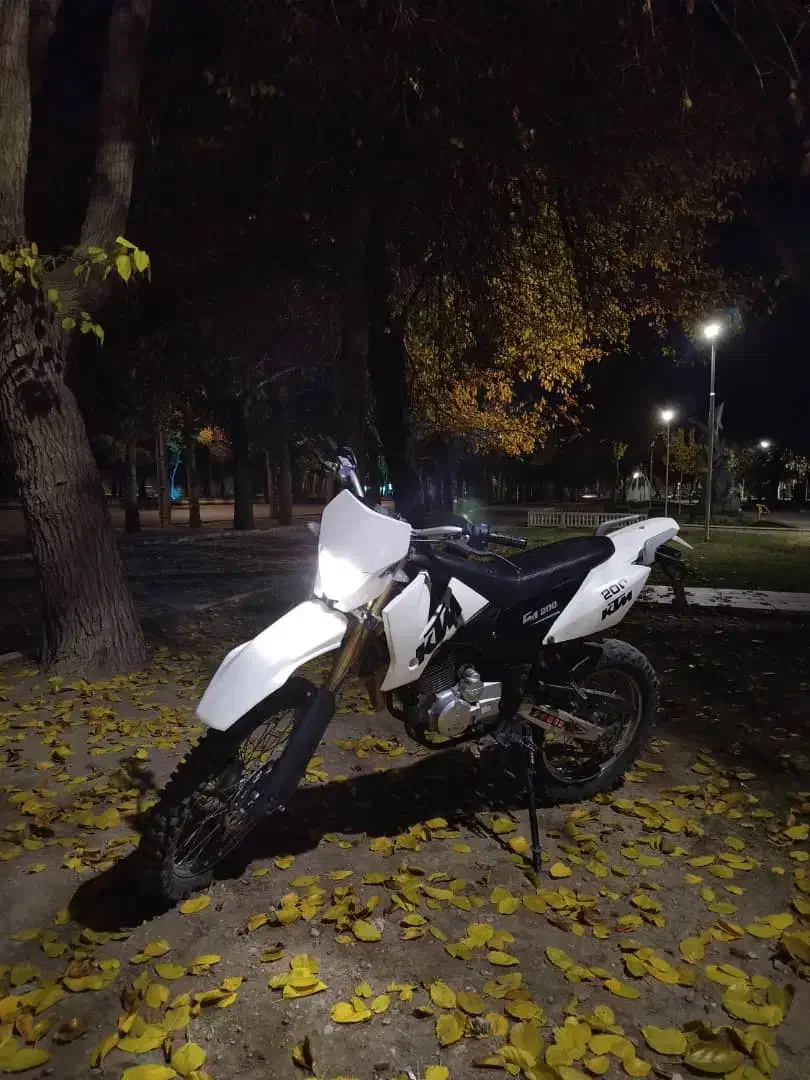 تریل بهرو ۲۰۰|موتورسیکلت|بروجرد, |دیوار