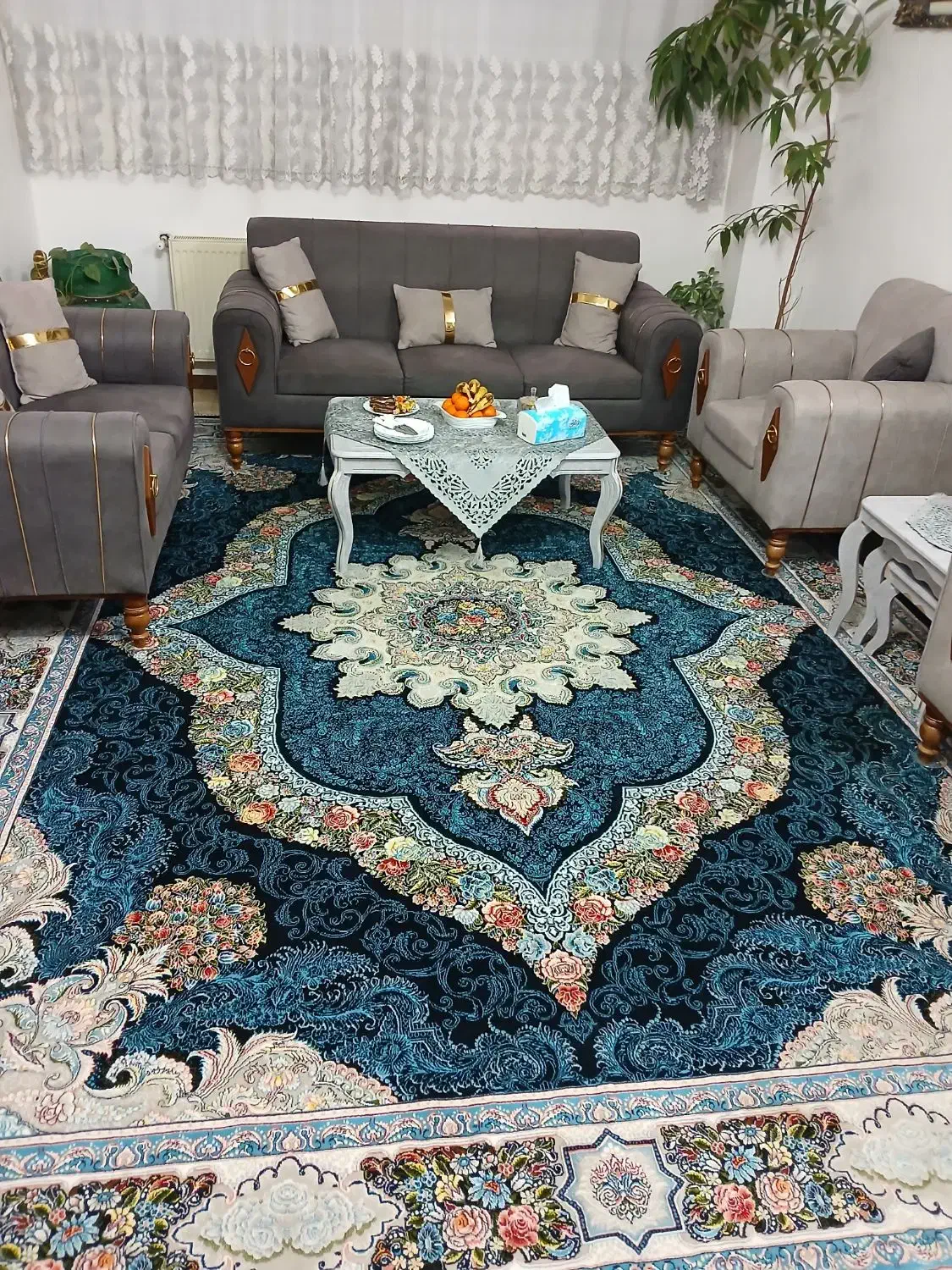 فرش یکساله پهن بودن سالم مناسب جهیزیه|فرش|فولادشهر, مسکن مهر فولادشهر|دیوار