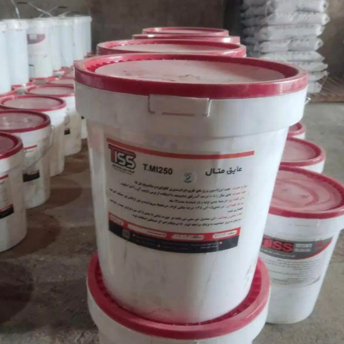 رنگ عایق رطوبتی فلزات مناسب سقف سوله و شیروانی و..|مصالح و تجهیزات ساختمان|تهران, شوش (باغ آذری)|دیوار