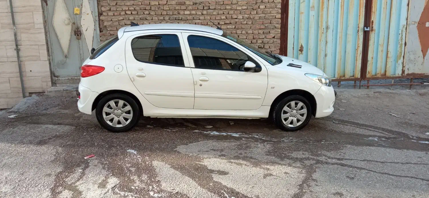 207تیو فایو|خودرو سواری و وانت|خرم‌آباد, |دیوار