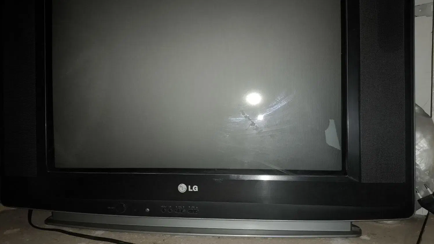 تلویزیون ال جی 29بهمراه دستگاه دیجیتال|تلویزیون و پروژکتور|مشهد, زمرد|دیوار