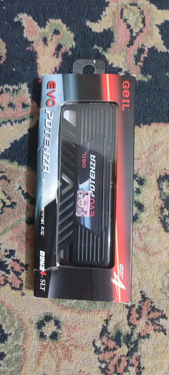 RAM  DDR4 8g|قطعات و لوازم جانبی رایانه|زنجان, |دیوار