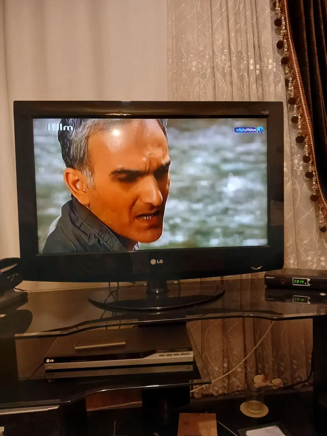 تلویزیون ال سی دی|تلویزیون و پروژکتور|همدان, |دیوار