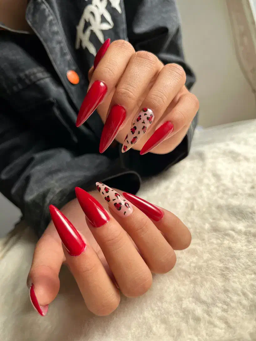 کاشت ناخن|خدمات آرایشگری و زیبایی|نیشابور, شهرک جانبازان|دیوار