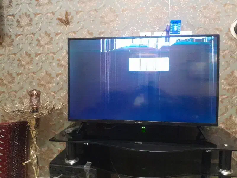 LEDصنام۴۳اینچ ترتمیزled|تلویزیون و پروژکتور|مشهد, سمزقند|دیوار