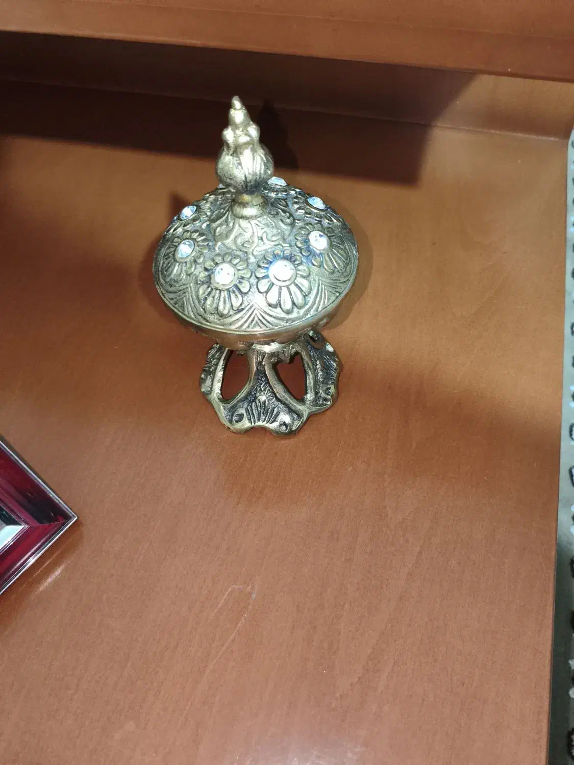 قندون برنجی|کلکسیون اشیاء عتیقه|قدس, شهر‌قدس|دیوار