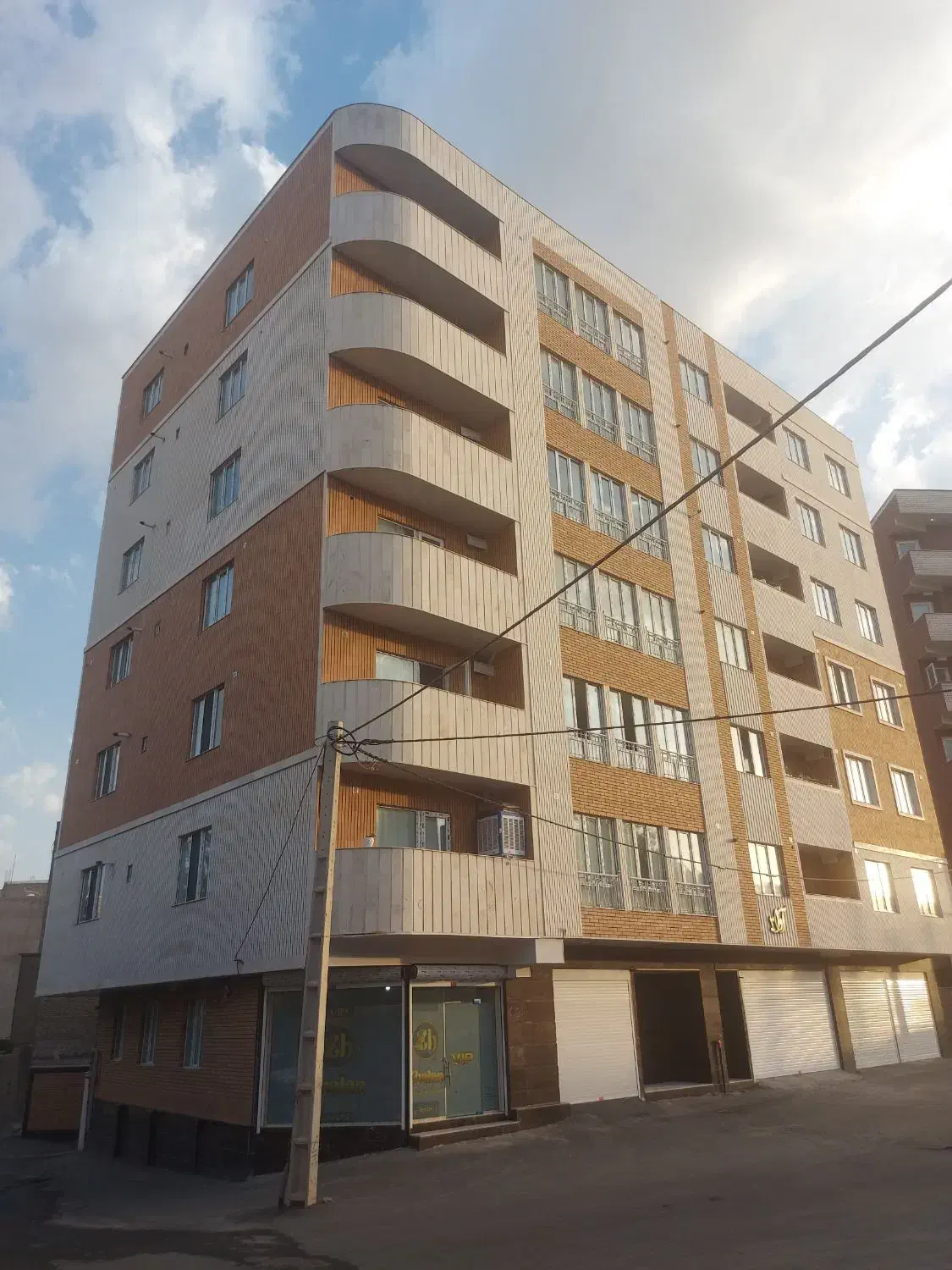 آپارتمان شهناز ۱۷۳ متر|فروش آپارتمان|سقز, |دیوار