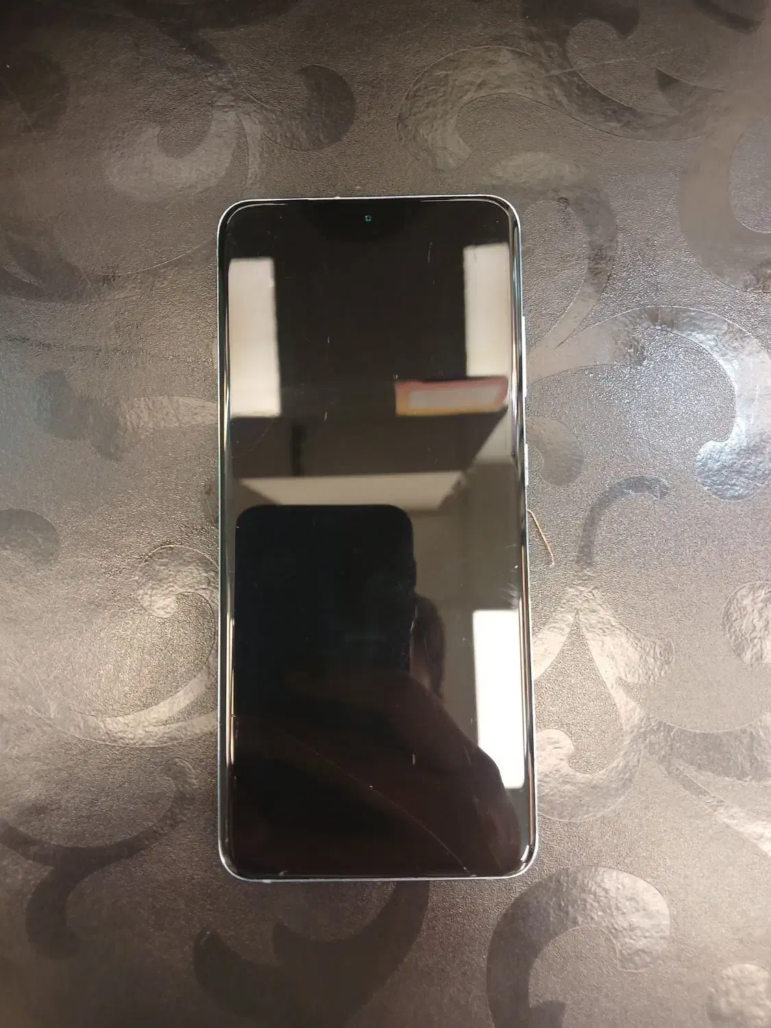 LCD s20 /پایین گلس فنی ترک داره|لوازم جانبی موبایل و تبلت|تهران, میدان ولیعصر|دیوار