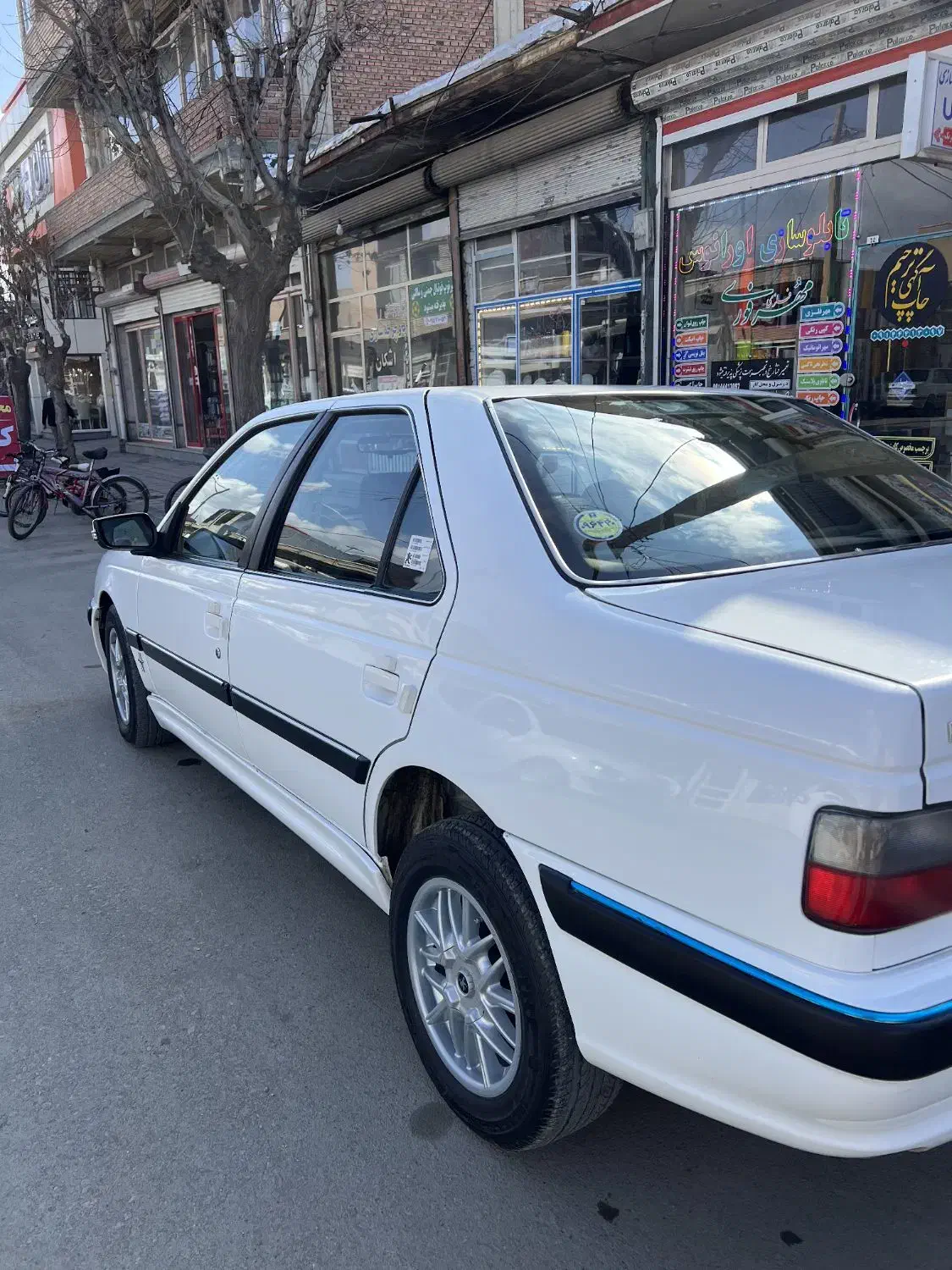 پارس سال 1400|خودرو کلاسیک|نقده, |دیوار