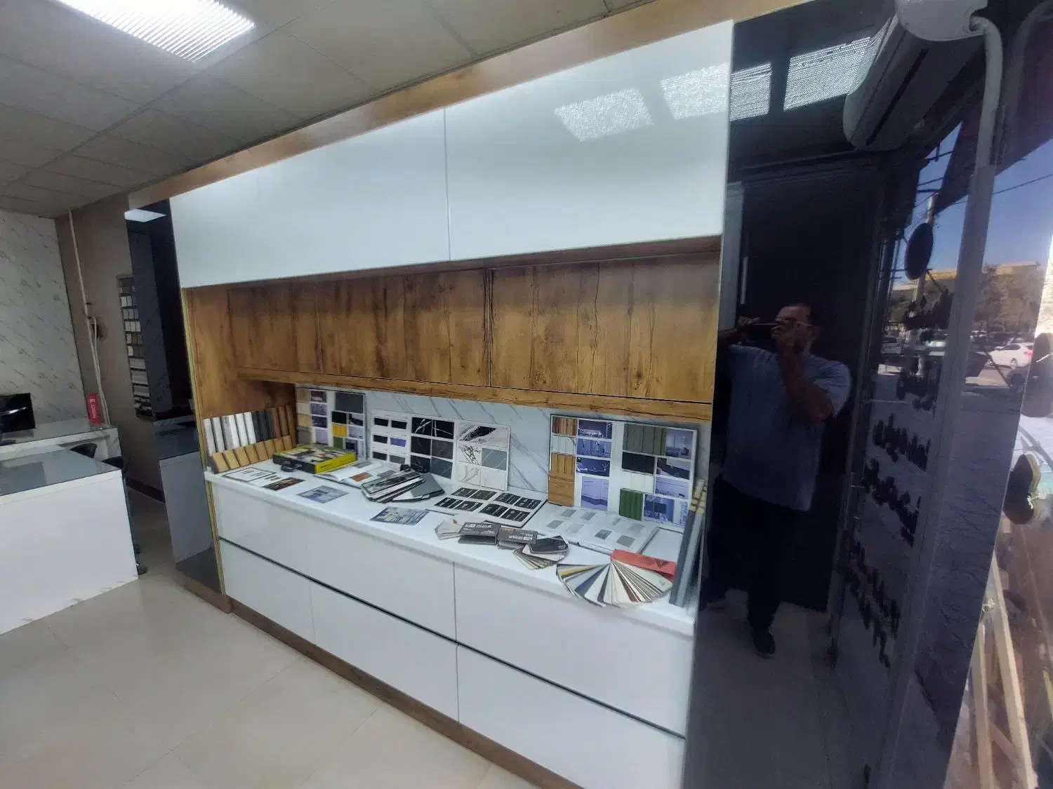 دکور دفتر کابینت هایگلس|دفتر کار|کرمانشاه, |دیوار