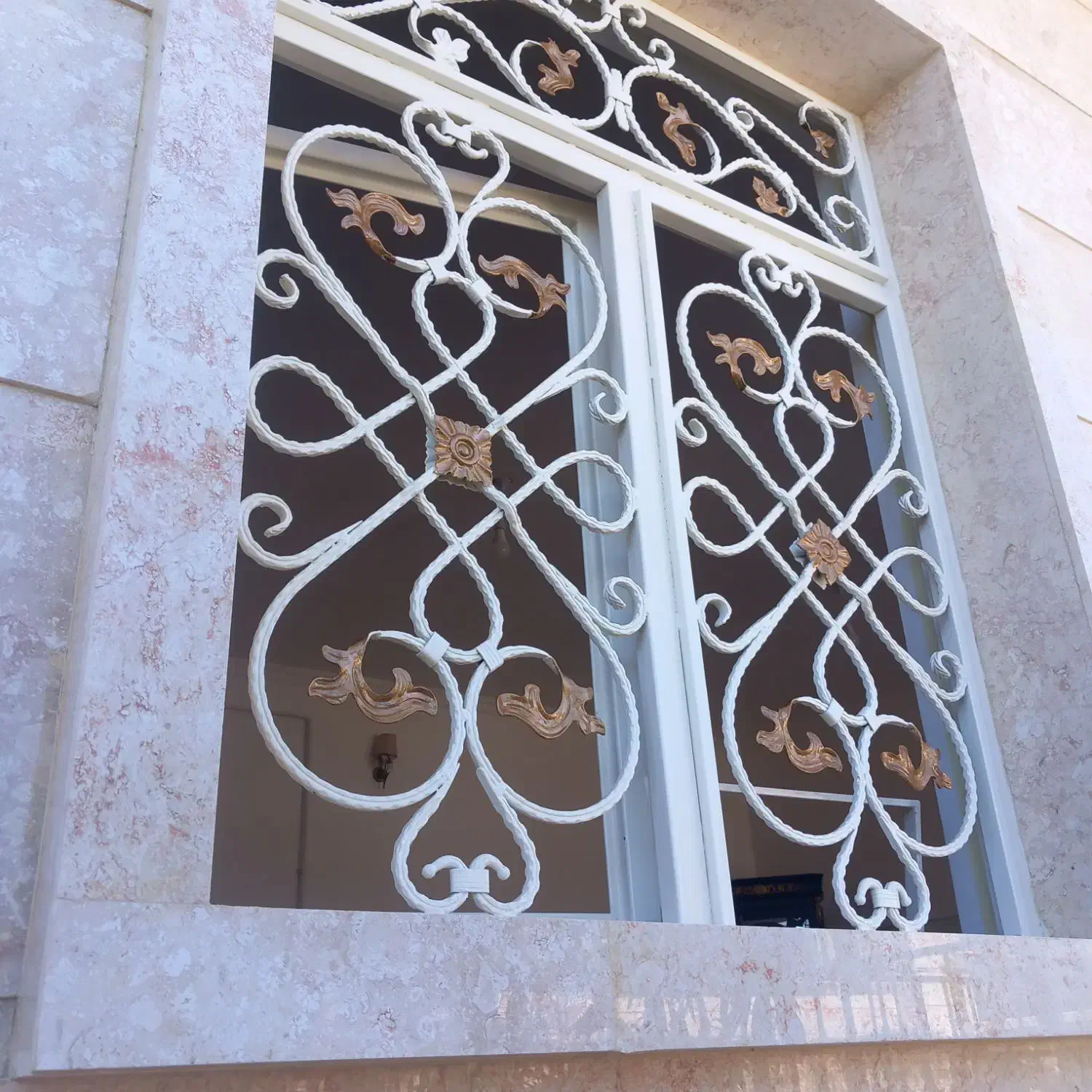 نقاش ساختمان نقاشی ساختمانی|خدمات پیشه و مهارت|اهر, |دیوار