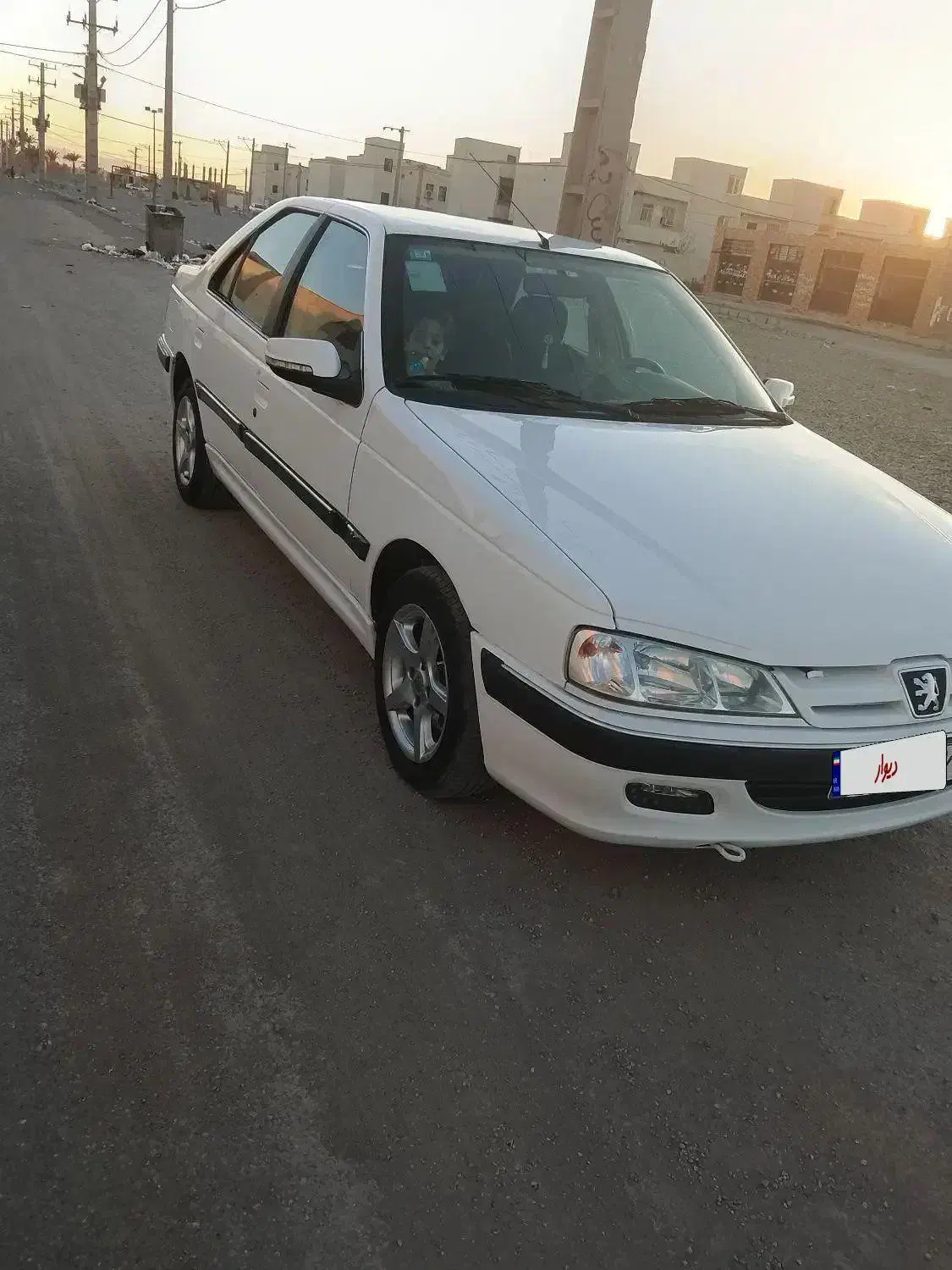 پژو پارس مدل ۴۰۲|خودرو سواری و وانت|ایرانشهر, |دیوار