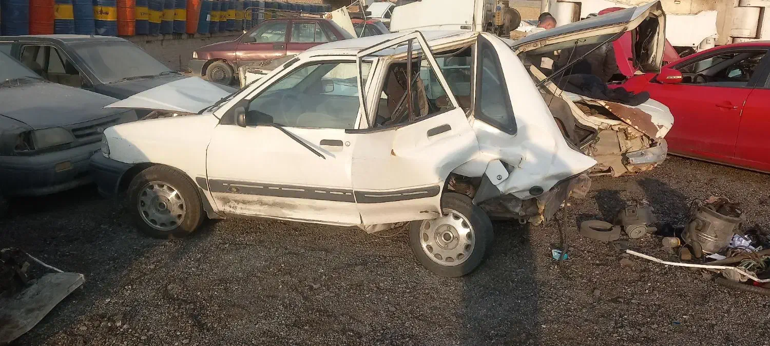 تصادفی  ۱۴۱|خودرو سواری و وانت|احمدآبادمستوفی, |دیوار