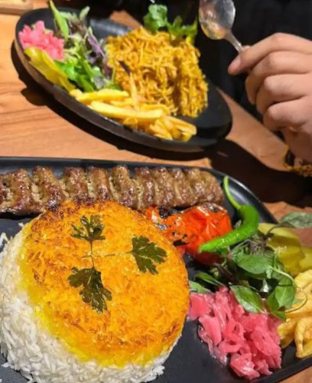 کارگر ساده/ماهر/ رستوران با جای خواب وغذا|استخدام خدمات فروشگاه و رستوران|تهران, جردن|دیوار