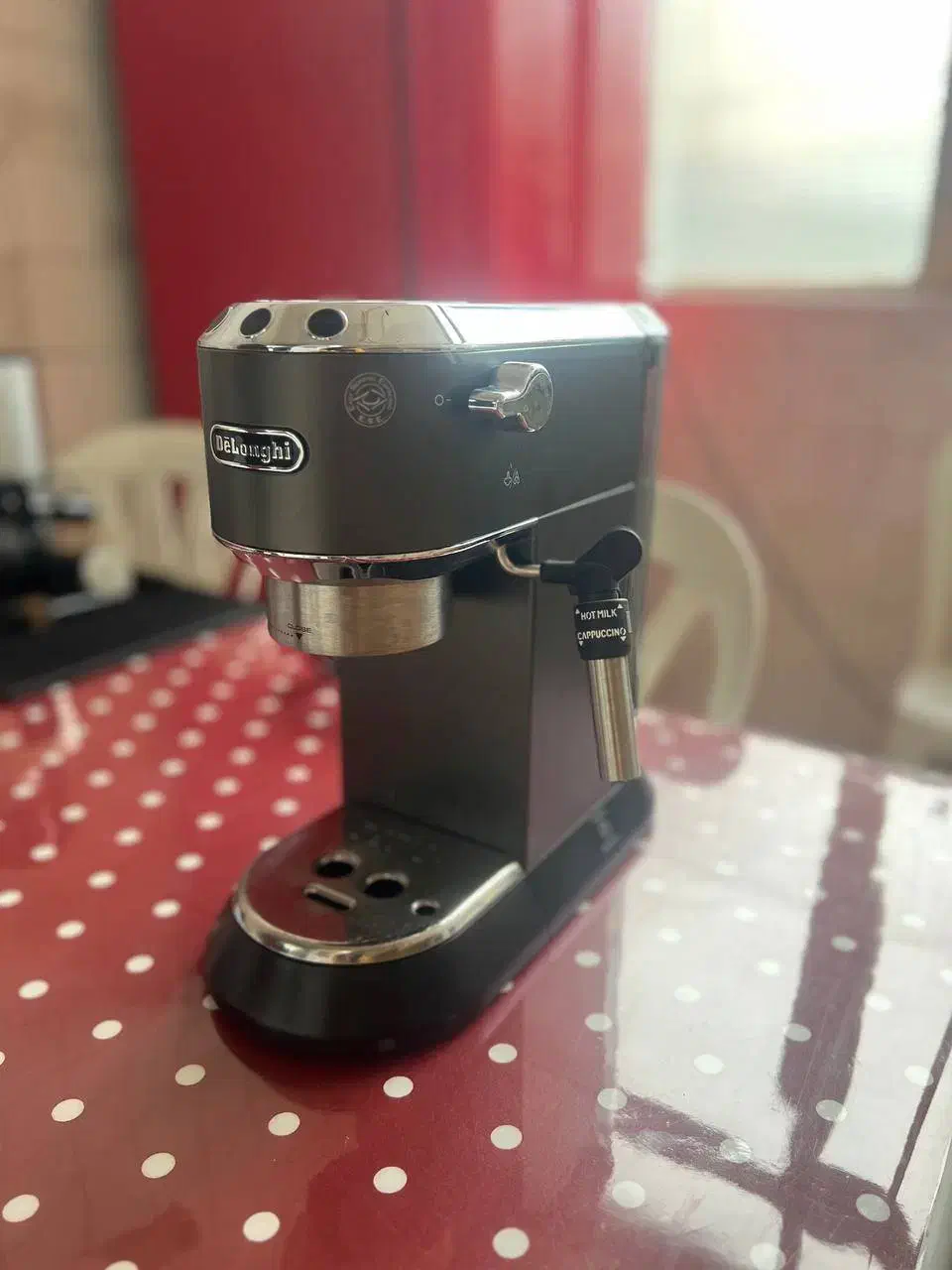 اسپرسوساز دلونگی Delonghi 685|سماور، چایساز، قهوهساز|بابل, |دیوار