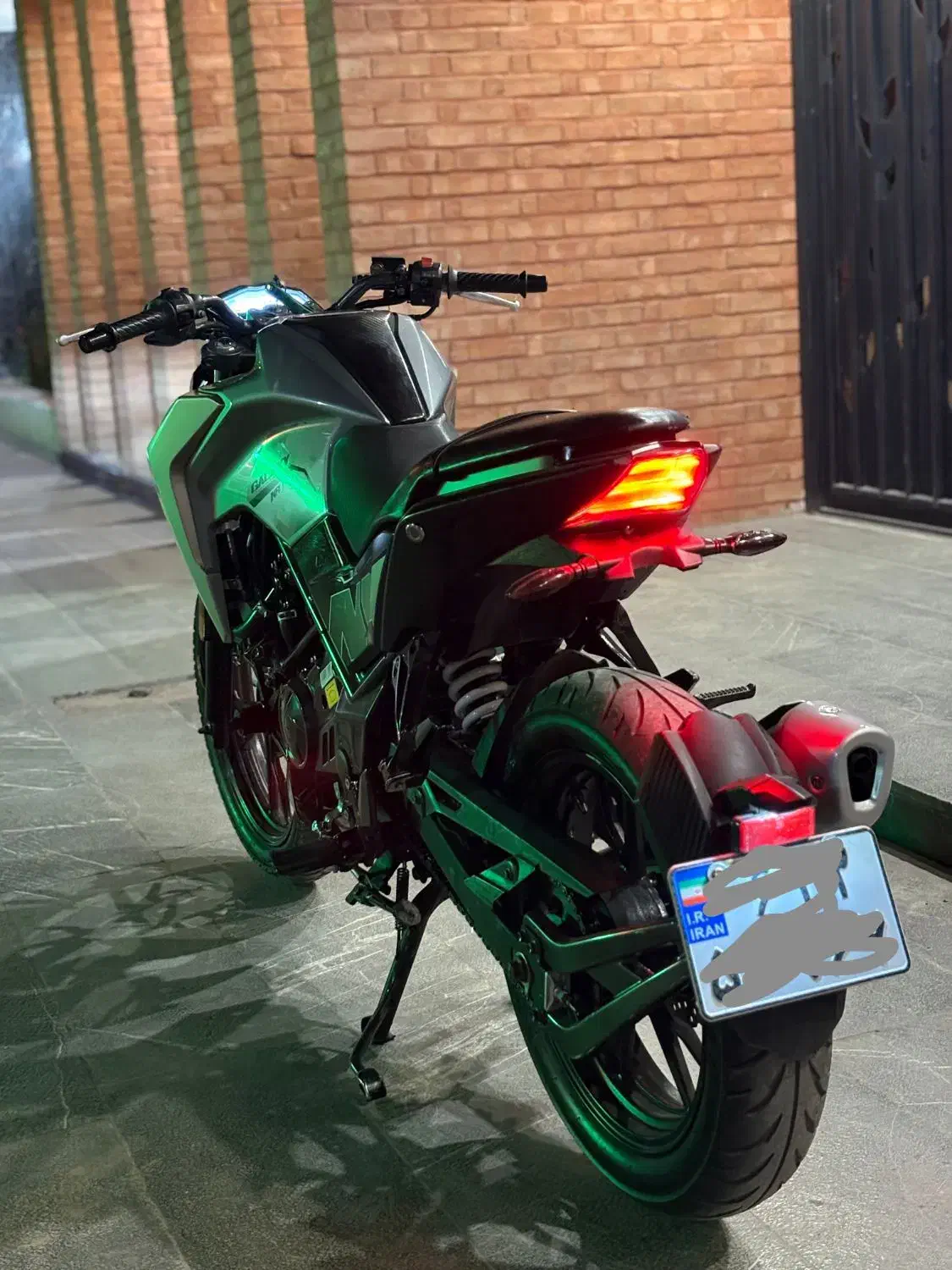 گلکسی na180 زیر قیمت|موتورسیکلت|قم, زنبیل آباد|دیوار