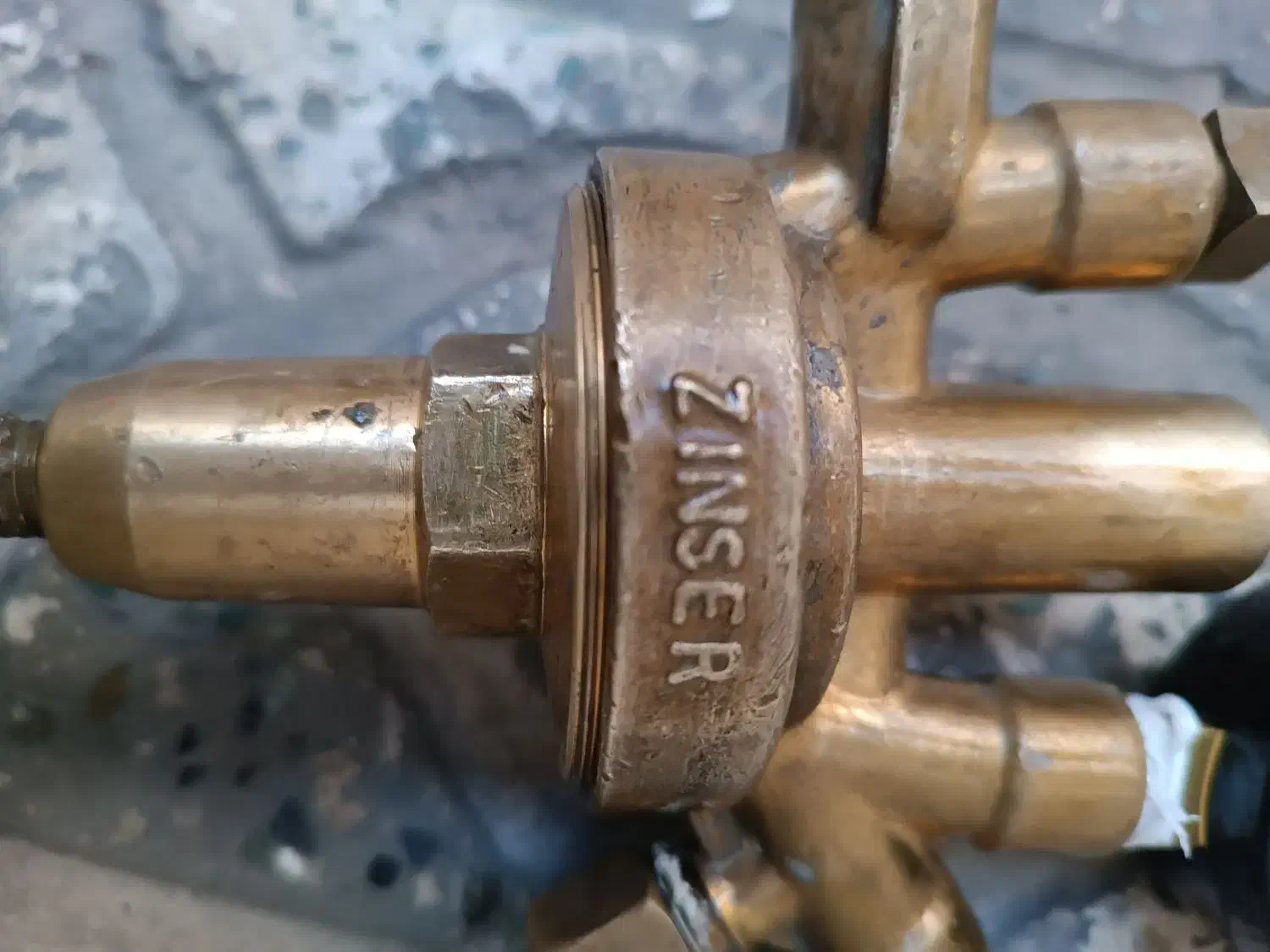 مانومتر|ابزارآلات|کرج, حصارک پایین|دیوار