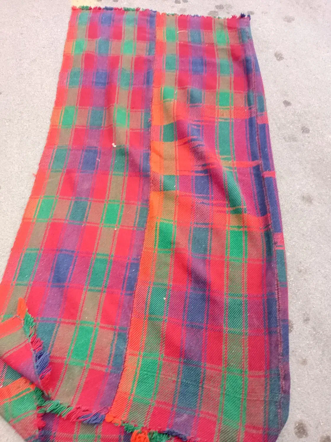 تعداد سه تخته گلیم|گلیم، جاجیم، گبه|نظرآباد, نظرآباد|دیوار