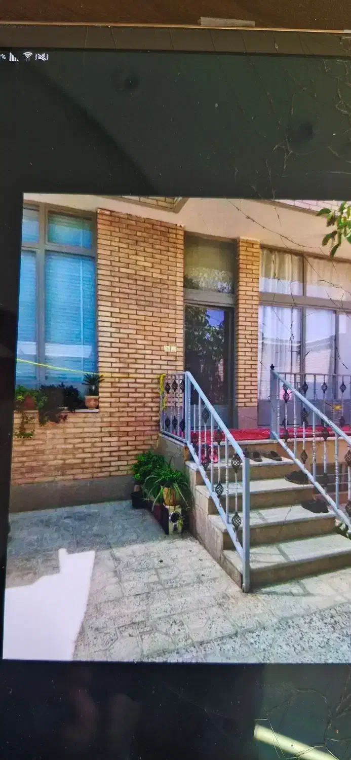 ۱۱۰متر ویلایی/۲خ/ خ پروین/درب حیاط ماشین رو فوری|فروش خانه و ویلا|اصفهان, فجر|دیوار