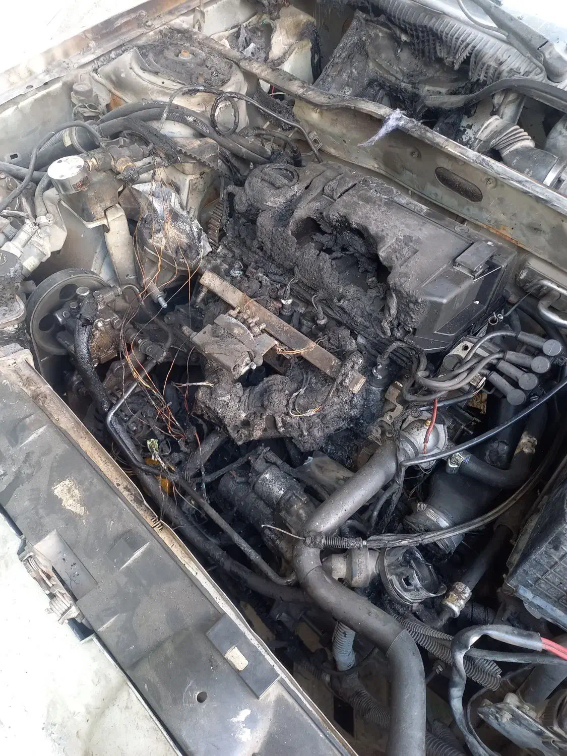 باطری سازی و دیاگ و تنظیم موتور سیار امداد خودرو|خدمات موتور و ماشین|بومهن, |دیوار