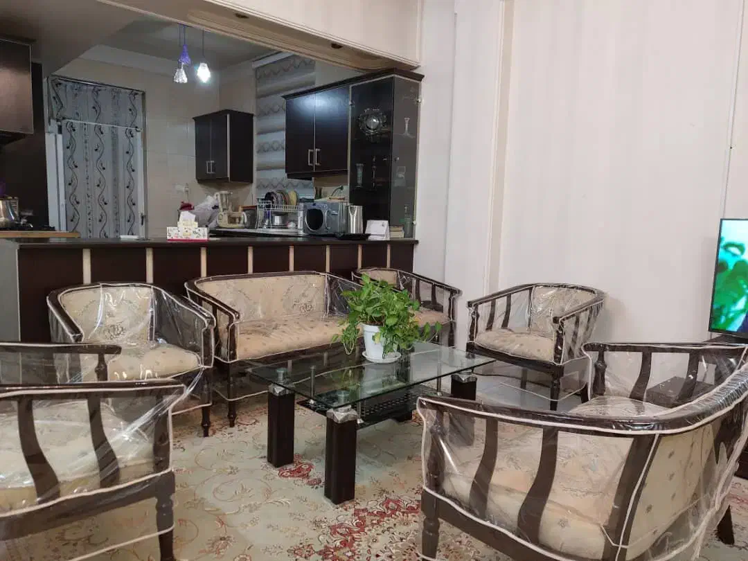 مبل ۸نفره|مبلمان خانگی و میز عسلی|قم, پردیسان|دیوار