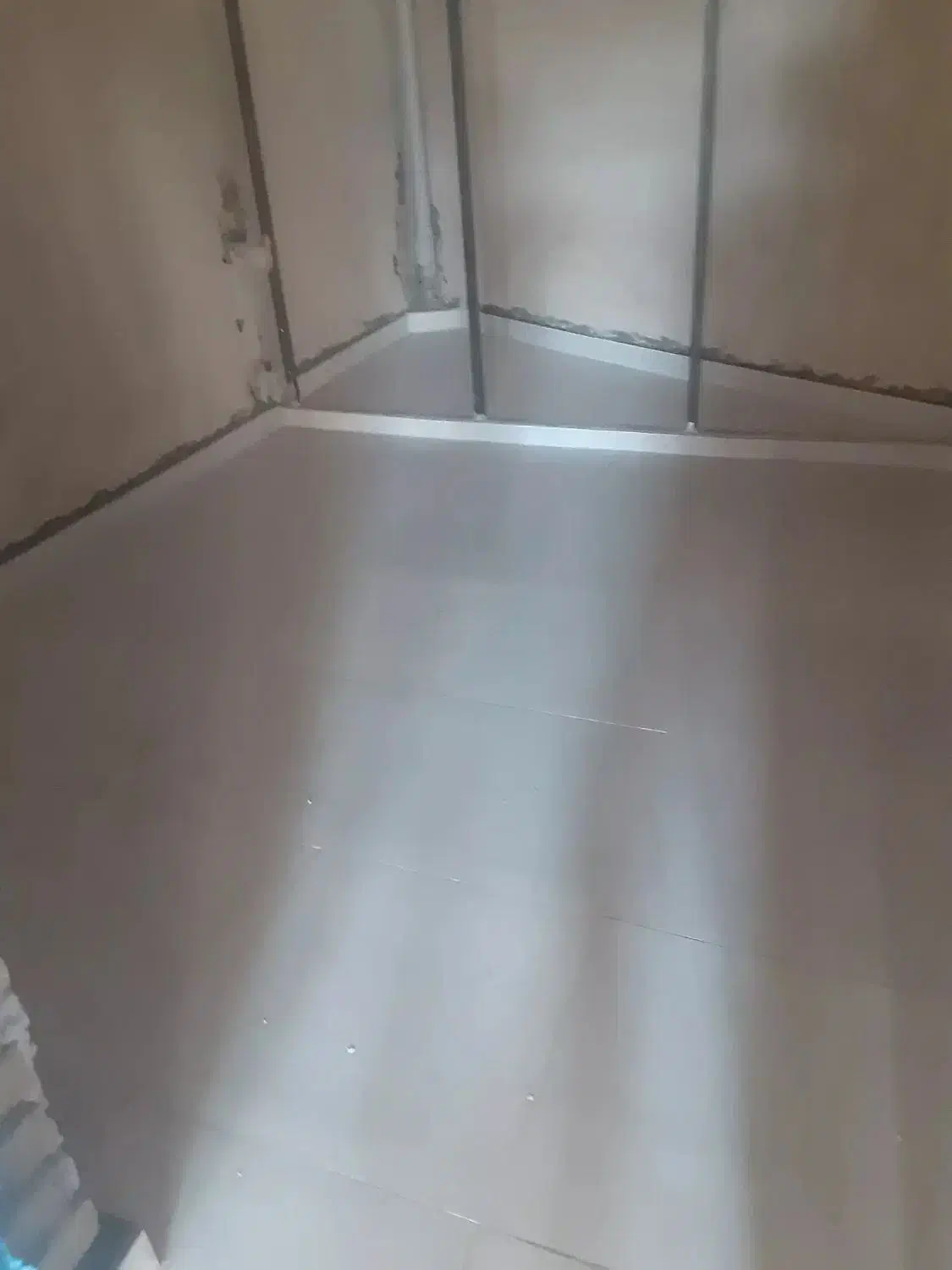 کاشی کاری سرامیک و آجر چینی|خدمات پیشه و مهارت|شیراز, تل حسینآباد|دیوار