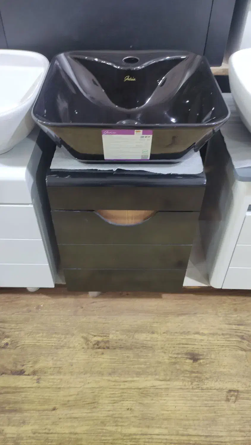 روشویی دیواری اقتصادی ۳۵×۳۵|لوازم سرویس بهداشتی|لاهیجان, گلستان|دیوار