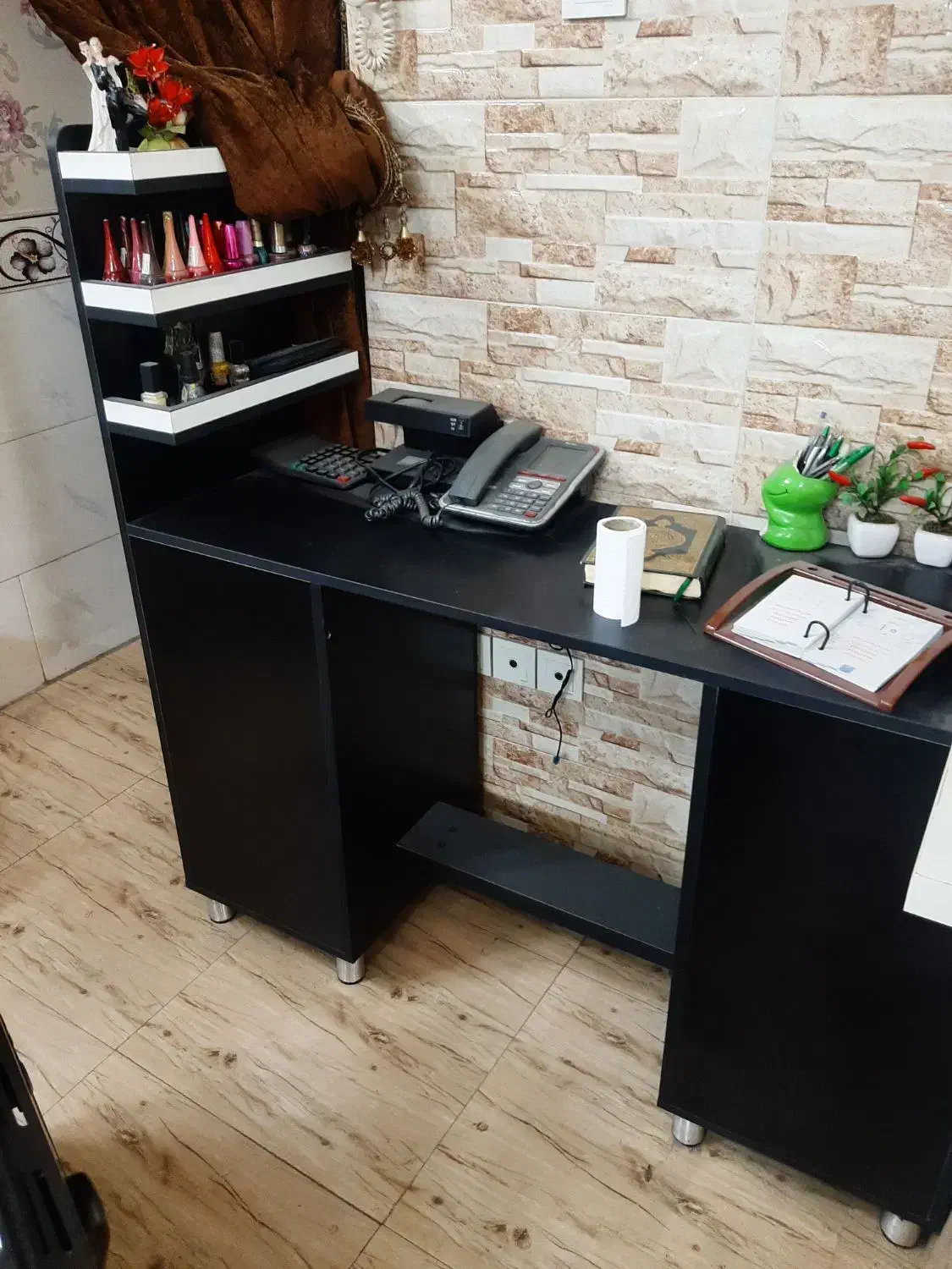 وسایل آرایشگاه در حد نو|آرایشگاه و سالنهای زیبایی|ری, اقدسیه|دیوار