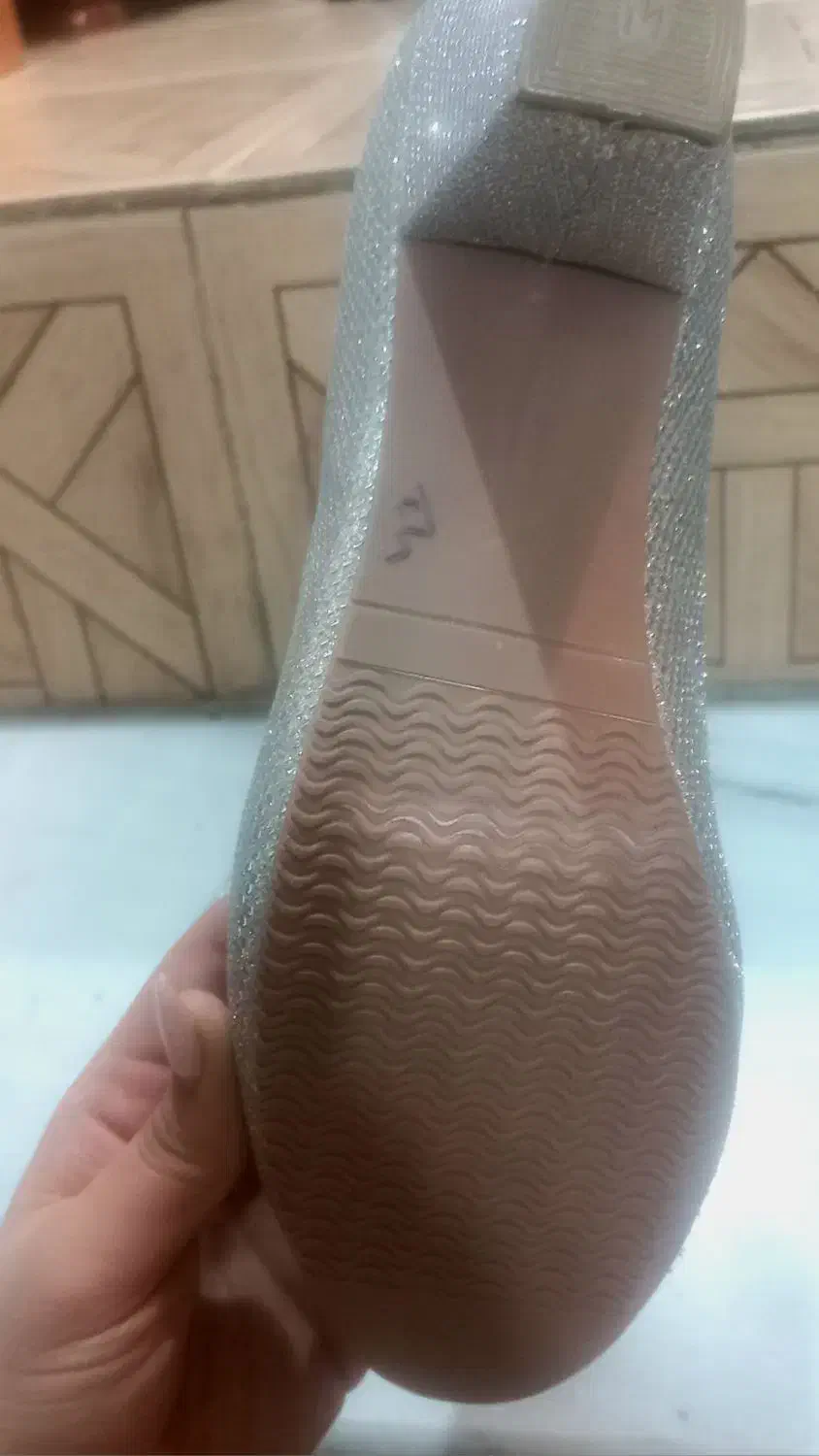 کفش مجلسی پر نگین سایز ۴۰|کیف، کفش، کمربند|تهران, مینای شمالی (مخبر)|دیوار