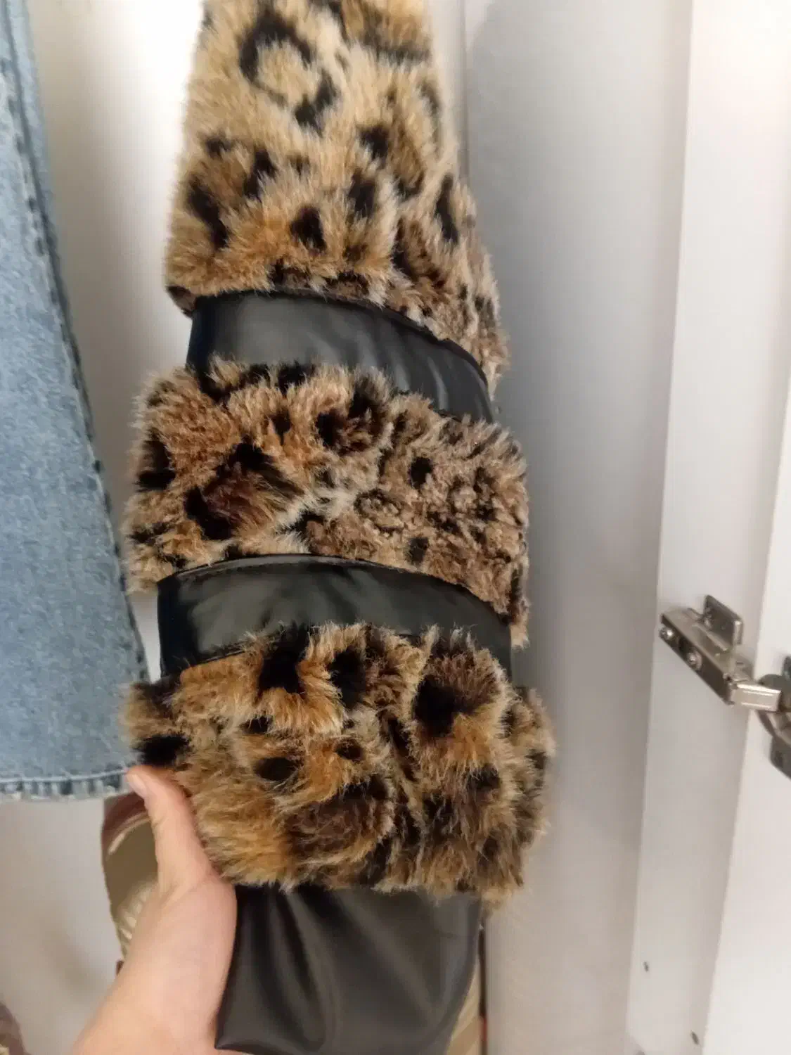 پالتو تمام پشم جنس خارجی با چرم و زیپ خوش دوخت|لباس|نورآباد ممسنی, |دیوار