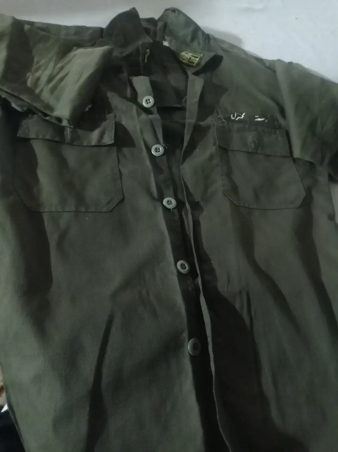 لباس سربازی|لباس|اصفهان, پروین|دیوار