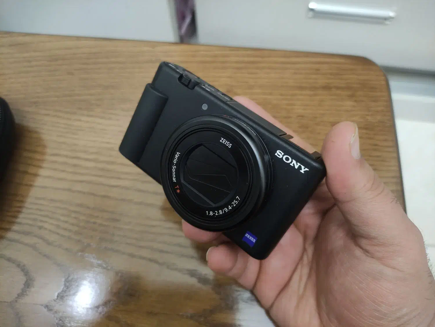 دوربین سونی sony ZV-1 در حد نو|دوربین عکاسی و فیلم‌برداری|تهران, شکوفه|دیوار