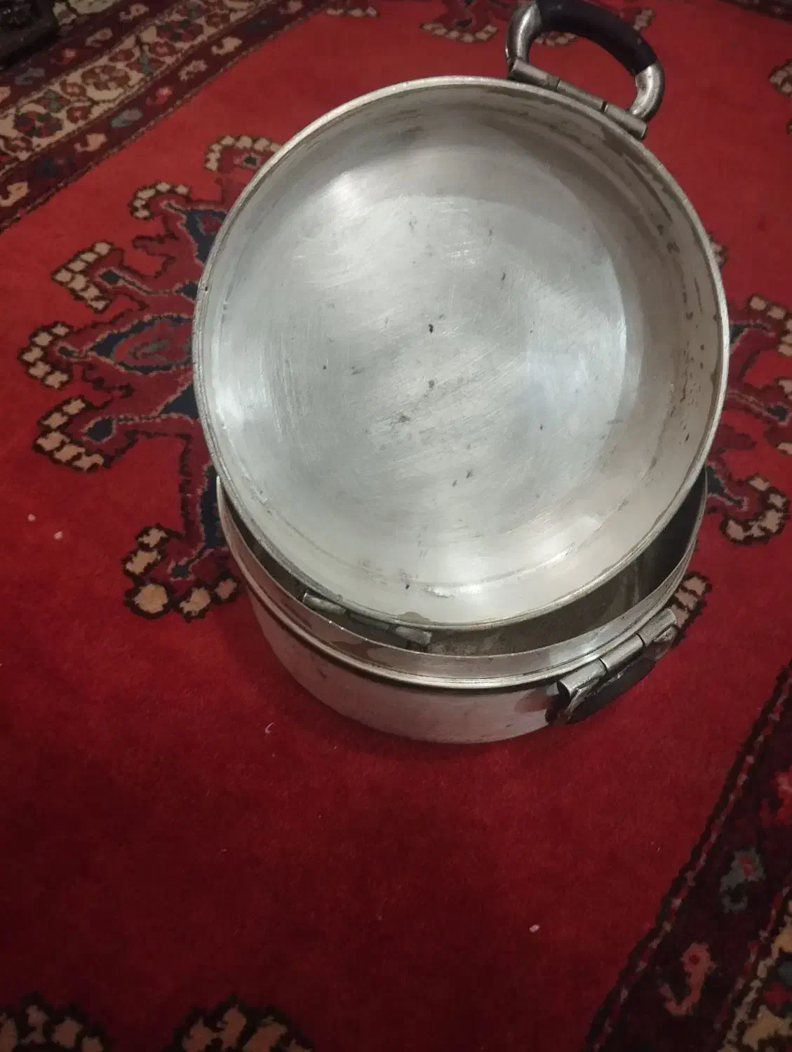 گلدان مسی قدمت دار|کلکسیون اشیاء عتیقه|ورامین, ورامین|دیوار